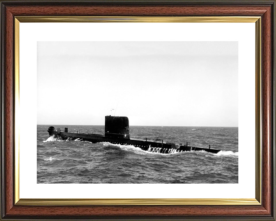 HMS Oracle S16 Royal Navy Oberon class Submarine Photo Print or Framed Print - Hampshire Prints