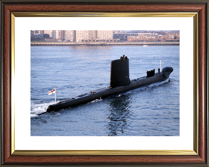 HMS Osiris S13 Submarine | Photo Print | Framed Print | Oberon Class | Royal Navy Hampshire Prints