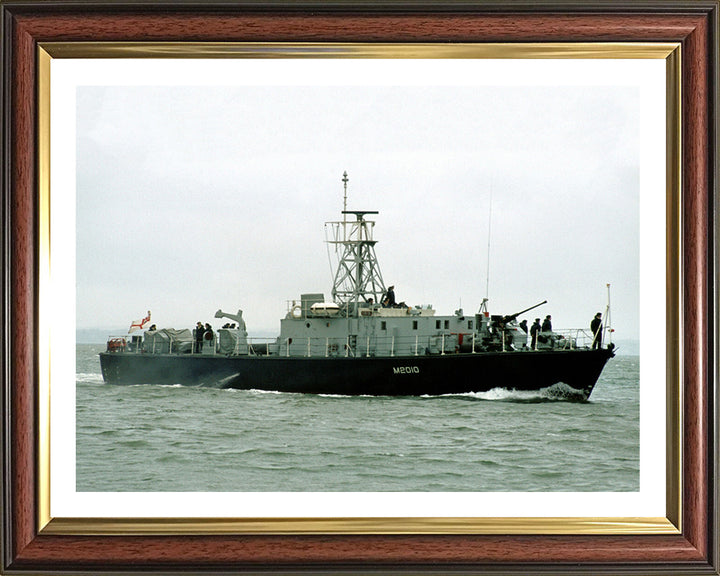 HMS Isis M2010 | Photo Print | Framed Print | Ley Class | Minesweeper | Royal Navy Hampshire Prints