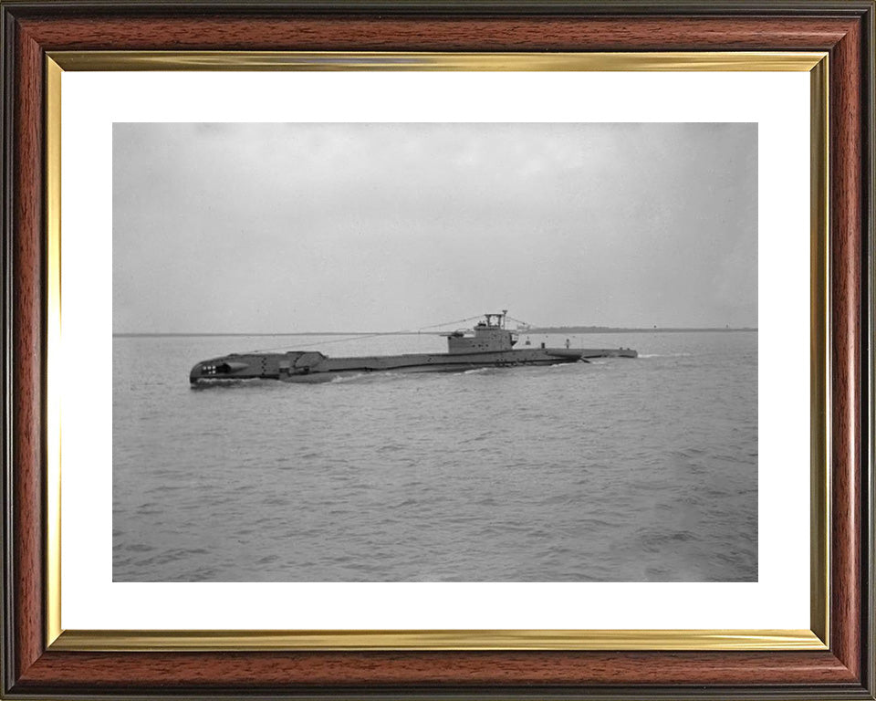 HMS Trump P333 Royal Navy T class Submarine Photo Print or Framed Print - Hampshire Prints