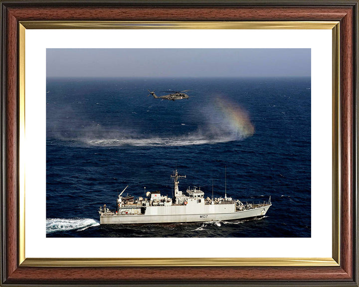 HMS Pembroke M107 | Photo Print | Framed Print | Sandown Class | Minehunter | Royal Navy Hampshire Prints