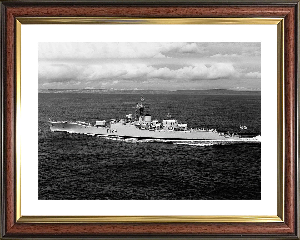 HMS Rhyl F129 | Photo Print | Framed Print | Poster | Rothesay Class | Frigate | Royal Navy Hampshire Prints