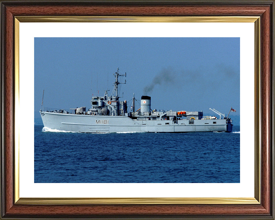 HMS Sheraton M1181 | Photo Print | Framed Print | Ton Class | Minesweeper | Royal Navy Hampshire Prints