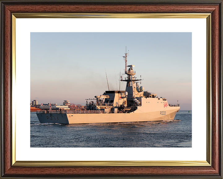 HMS Trent P224 Royal Navy River class offshore patrol vessel Photo Print or Framed Print - Hampshire Prints