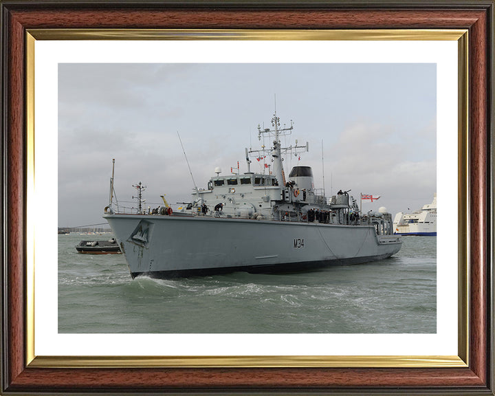 HMS Middleton M34 | Photo Print | Framed Print | Hunt Class | Mine Warfare Vessel | Royal Navy Hampshire Prints