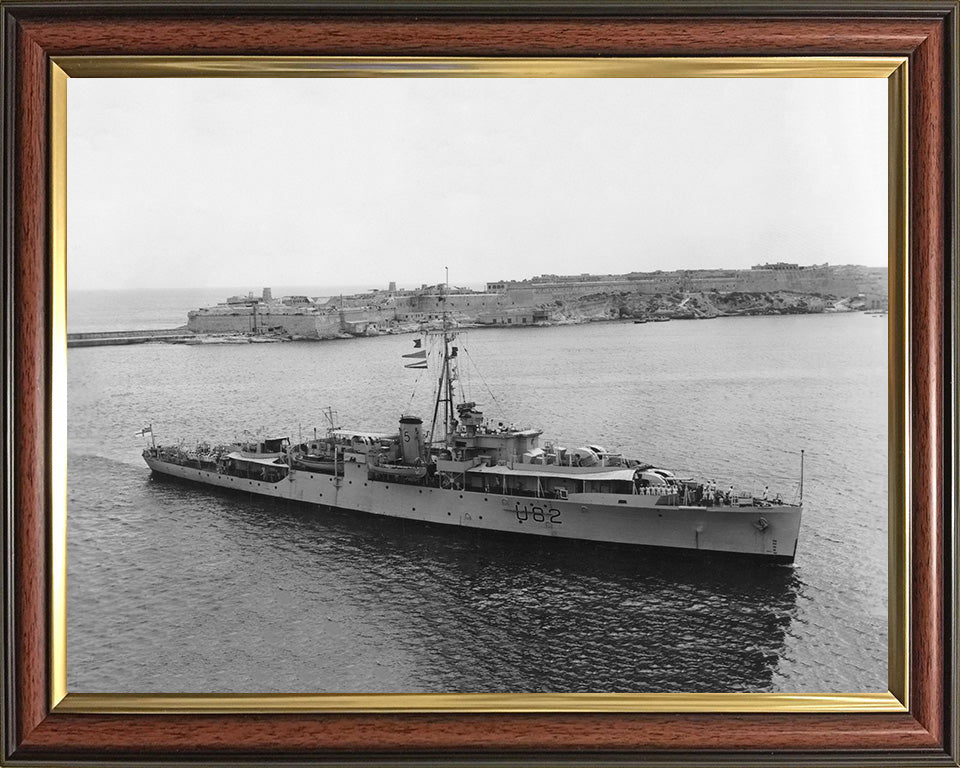 HMS Magpie U82 Royal Navy Modified Black Swan Class sloop Photo Print or Framed Print - Hampshire Prints