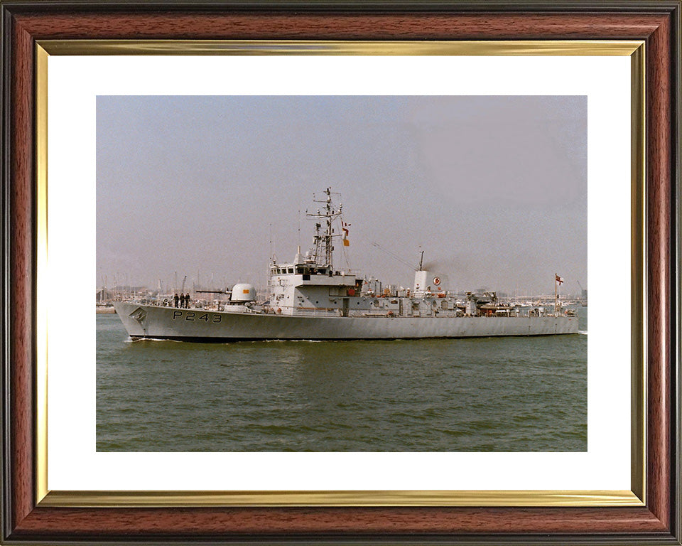 HMS Swift P243 | Photo Print | Framed Print | Peacock Class | Patrol Vessel | Royal Navy Hampshire Prints
