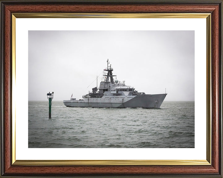 HMS Severn P282 Royal Navy River class patrol vessel Photo Print or Framed Print - Hampshire Prints