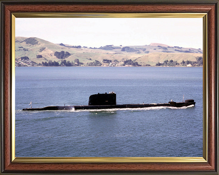HMS Trump P333 Submarine | Photo Print | Framed Print | Poster | T Class | Royal Navy Hampshire Prints