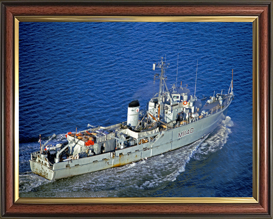 HMS Gavinton M1140 Royal Navy Ton Class Minesweeper Photo Print or Framed Print - Hampshire Prints