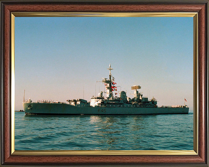 HMS Minerva F45 | Photo Print | Framed Print | Leander Class | Frigate | Royal Navy Hampshire Prints