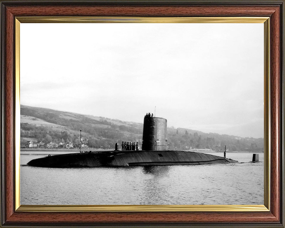 HMS Courageous S50 Royal Navy Valiant class Submarine Photo Print or Framed Print - Hampshire Prints