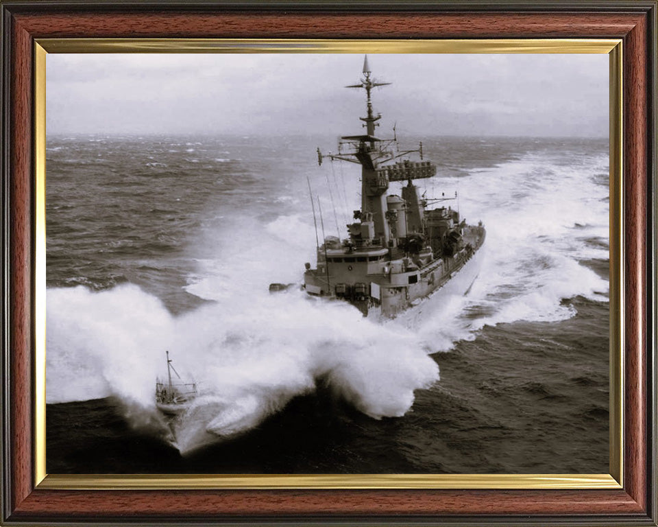 HMS Minerva F45 | Photo Print | Framed Print | Leander Class | Frigate | Royal Navy Hampshire Prints