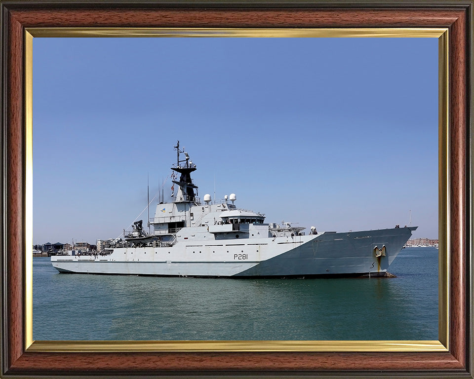 HMS Tyne P281 | Photo Print | Framed Print | River Class | Patrol Vessel | Royal Navy Hampshire Prints