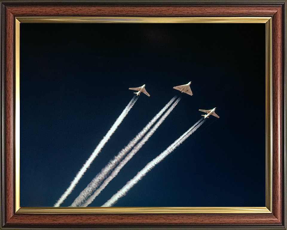 RAF V Force Vulcan Valiant Victor Jets 1958 | Photo Print | Framed Print | Military | Aircraft | Royal Air Force | Wall Art | Home Decor | Aviation | Photography Hampshire Prints 10 x 8 Classic Frame No