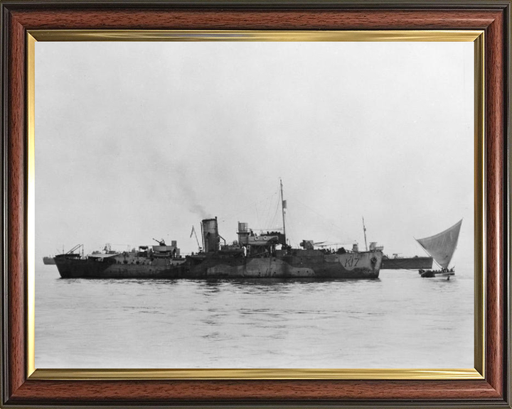 HMS Amaranthus K17 Royal Navy Flower class corvette Photo Print or Framed Print - Hampshire Prints