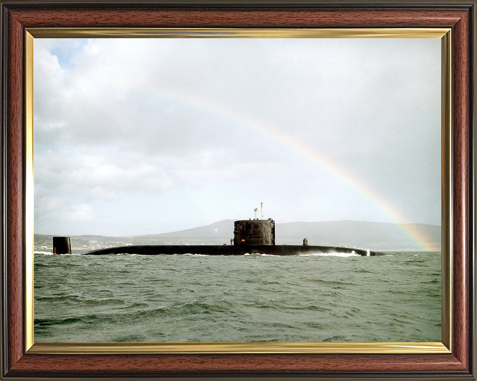 HMS Swiftsure S126 Submarine | Photo Print | Framed Print | Swiftsure Class | Royal Navy Hampshire Prints