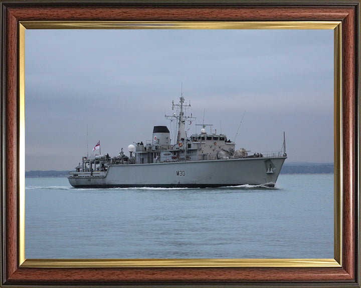 HMS Ledbury M30 | Photo Print | Framed Print | Hunt Class | Minesweeper | Royal Navy Hampshire Prints