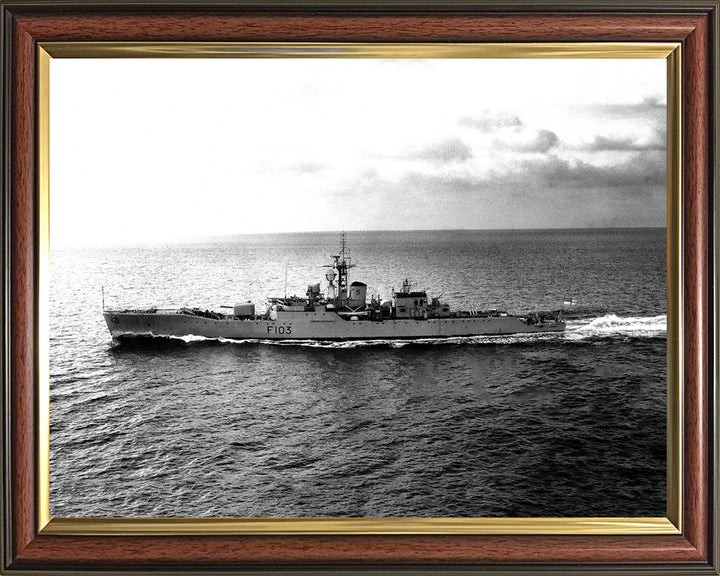 HMS Lowestoft F103 Royal Navy Rothesay class frigate Photo Print or Framed Print - Hampshire Prints