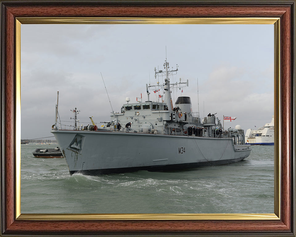 HMS Middleton M34 Royal Navy Hunt class mine countermeasures vessel Photo Print or Framed Photo Print - Hampshire Prints