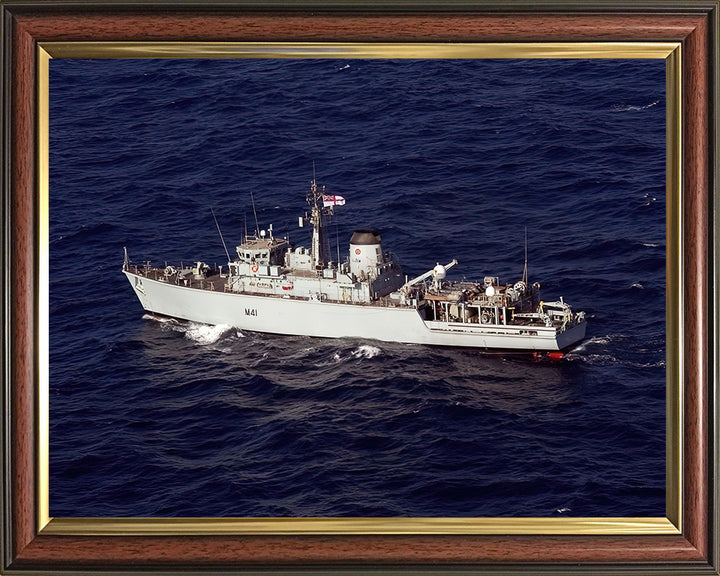 HMS Quorn M41 Royal Navy Hunt class mine countermeasures vessel Photo Print or Framed Print - Hampshire Prints