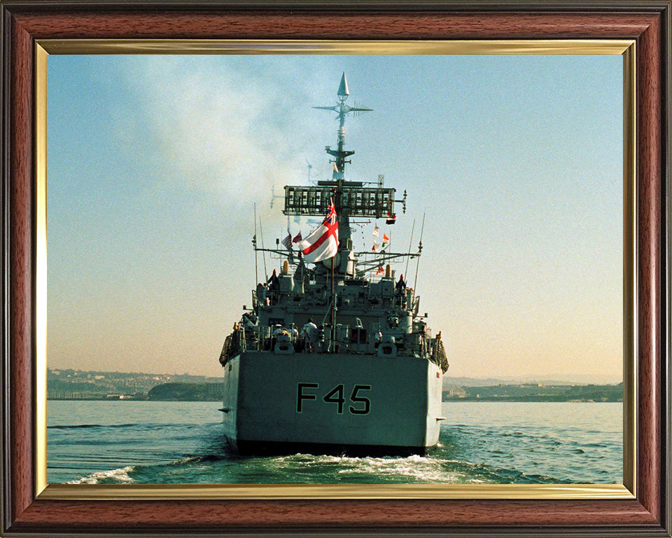 HMS Minerva F45 | Photo Print | Framed Print | Leander Class | Frigate | Royal Navy Hampshire Prints