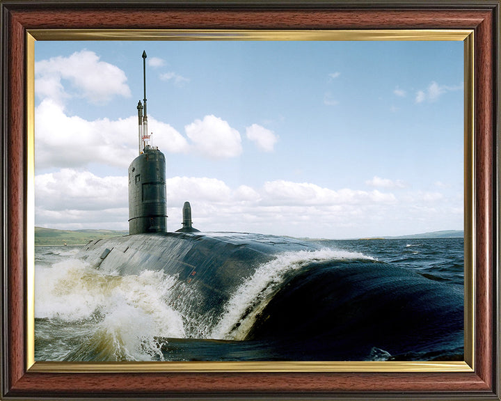 HMS Superb S109 Submarine | Photo Print | Framed Print | Swiftsure Class | Royal Navy Hampshire Prints