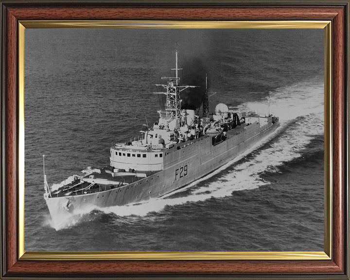 HMS Verulam F29 (R28) | Photo Print | Framed Print | V Class | Destroyer | Royal Navy Hampshire Prints