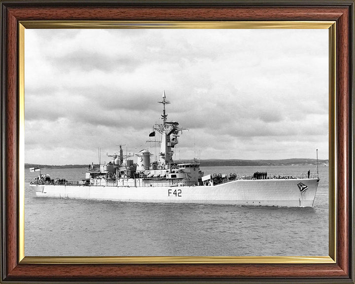 HMS Phoebe F42 | Photo Print | Framed Print | Leander Class | Frigate | Royal Navy Hampshire Prints