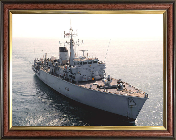 HMS Middleton M34 | Photo Print | Framed Print | Hunt Class | Mine Warfare Vessel | Royal Navy Hampshire Prints