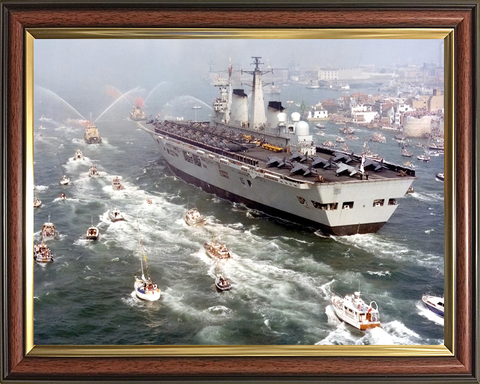 HMS Invincible R05 | Photo Print | Framed Print | Invincible Class | Aircraft Carrier | Royal Navy Hampshire Prints