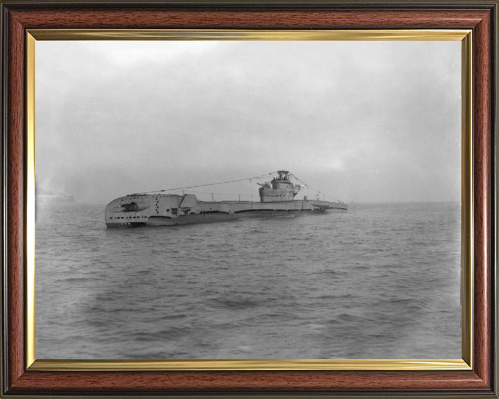 HMS Totem P352 Royal Navy T class Submarine Photo Print or Framed Print - Hampshire Prints