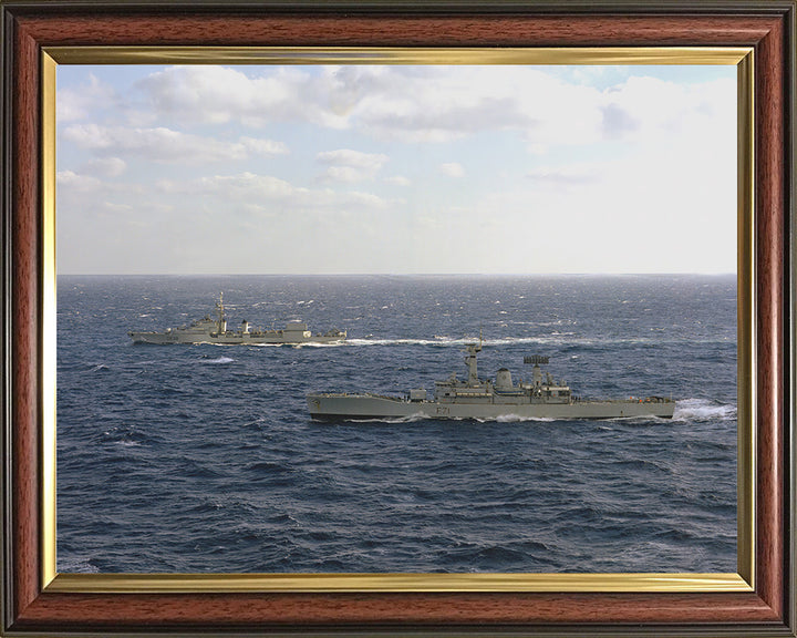 HMS Scylla F71 | Photo Print | Framed Print | Leander Class | Frigate | Royal Navy Hampshire Prints