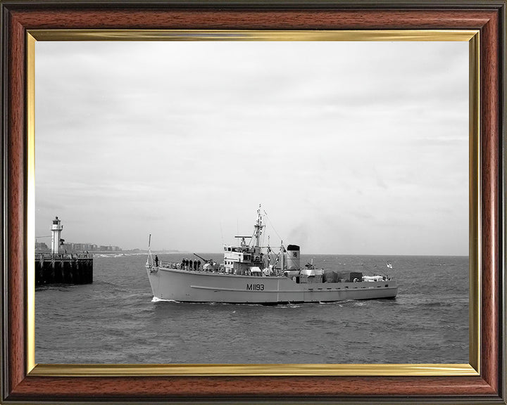 HMS Wolverton M1193 | Photo Print | Framed Print | Ton Class | Minesweeper | Royal Navy Hampshire Prints