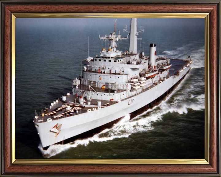 HMS Intrepid L11 | Photo Print | Framed Print | Fearless Class | Amphibious Ship | Royal Navy Hampshire Prints