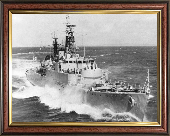 HMS Troubridge R00 | Photo Print | Framed Print | T Class | Destroyer | Royal Navy Hampshire Prints