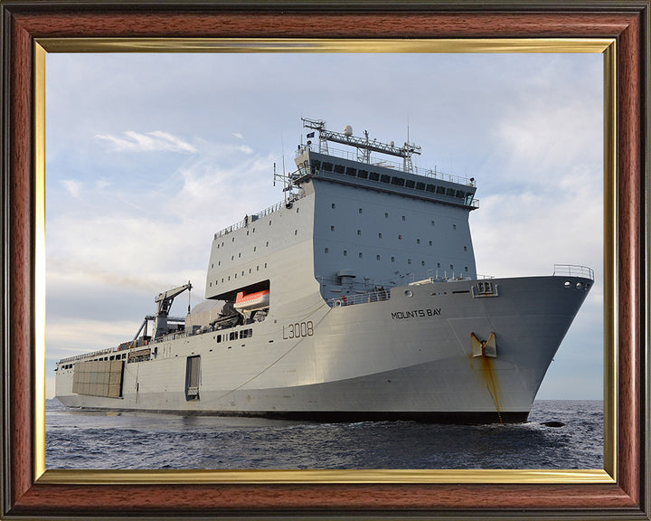 RFA Mounts Bay L3008 | Photo Print | Framed Print | Bay Class | Auxiliary Dock | Royal Fleet Auxiliary Hampshire Prints