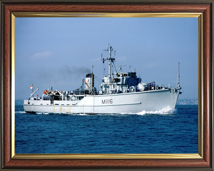HMS Wilton M1116 Royal Navy Ton Class Minesweeper Photo Print or Framed Print - Hampshire Prints