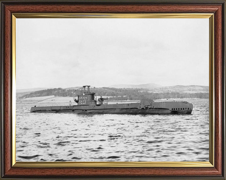 HMS Spiteful P227 Submarine | Photo Print | Framed Print | Poster | S Class | Royal Navy Hampshire Prints
