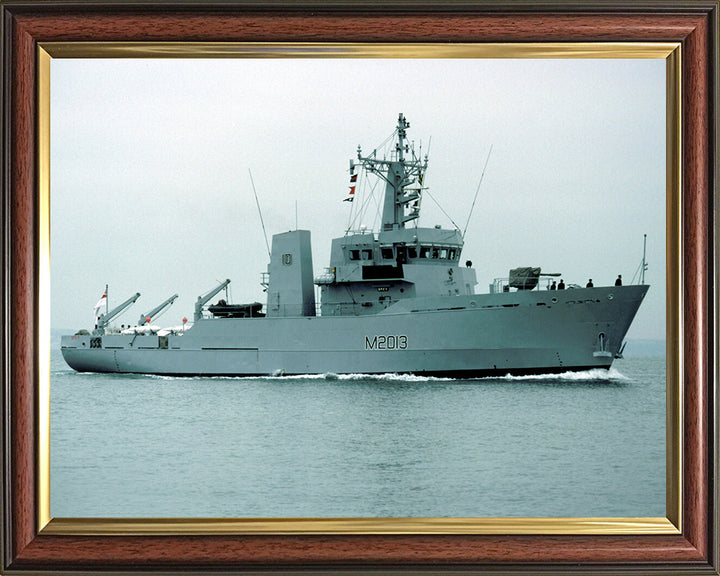 HMS Spey M2013 | Photo Print | Framed Print | River Class | Minesweeper | Royal Navy Hampshire Prints