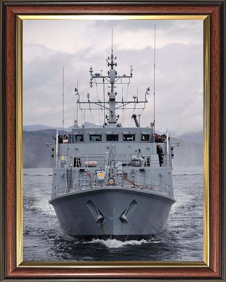 HMS Ramsey M110 | Photo Print | Framed Print | Sandown Class | Minehunter | Royal Navy Hampshire Prints