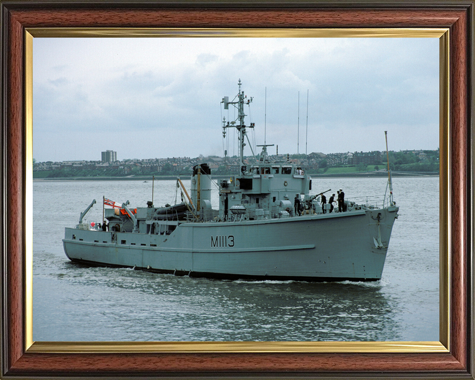 HMS Brereton M1113 | Photo Print | Framed Print | Ton Class | Minesweeper | Royal Navy Hampshire Prints