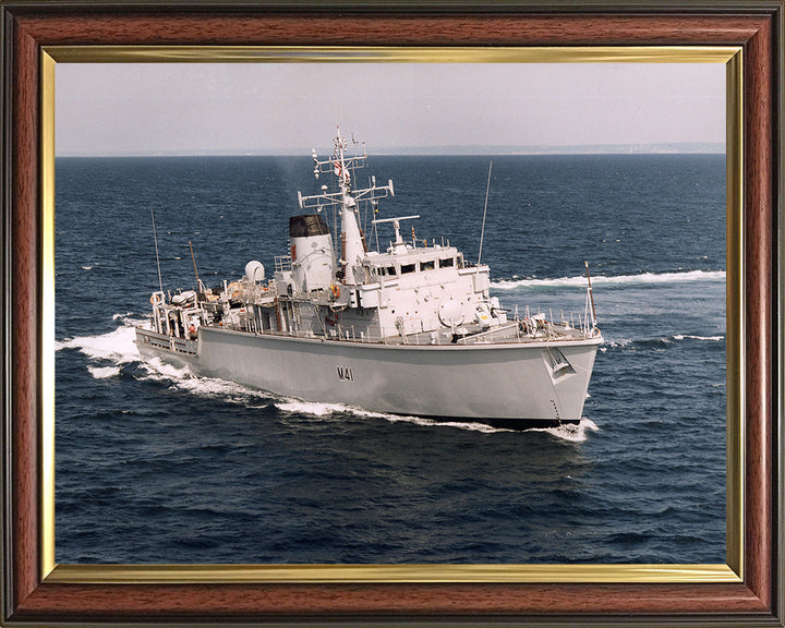HMS Quorn M41 | Photo Print | Framed Print | Hunt Class | Mine Warfare Vessel | Royal Navy Hampshire Prints