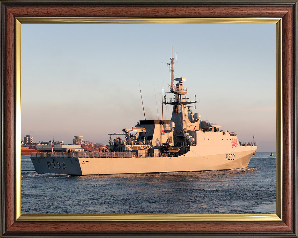 HMS Trent P224 Royal Navy River class offshore patrol vessel Photo Print or Framed Print - Hampshire Prints