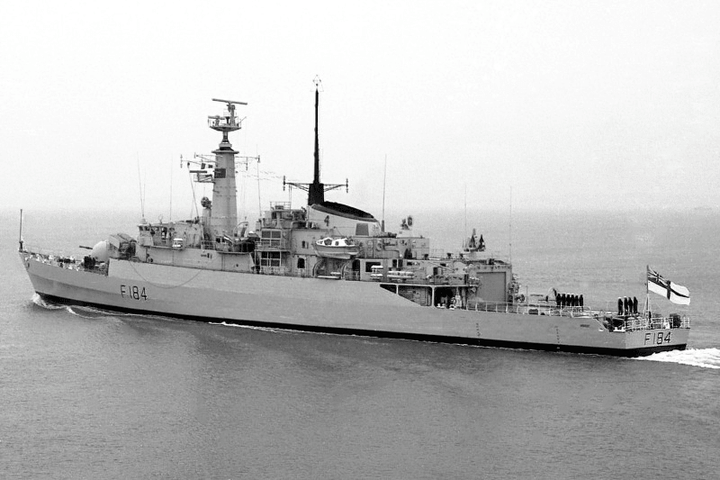 HMS Ardent F184 Royal Navy Type 21 Frigate Photo Print or Framed Print - Hampshire Prints