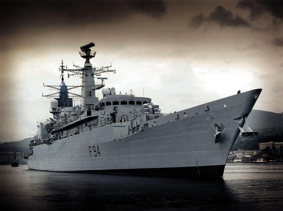 HMS Brave F94 | Photo Print | Framed Print | Poster | Type 22 | Frigate | Royal Navy Hampshire Prints