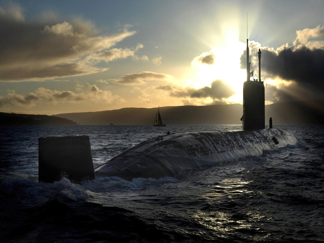 HMS Sceptre S104 Royal Navy Swiftsure class Submarine Photo Print or Framed Print - Hampshire Prints