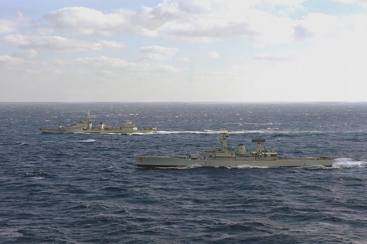 HMS Scylla F71 | Photo Print | Framed Print | Leander Class | Frigate | Royal Navy Hampshire Prints