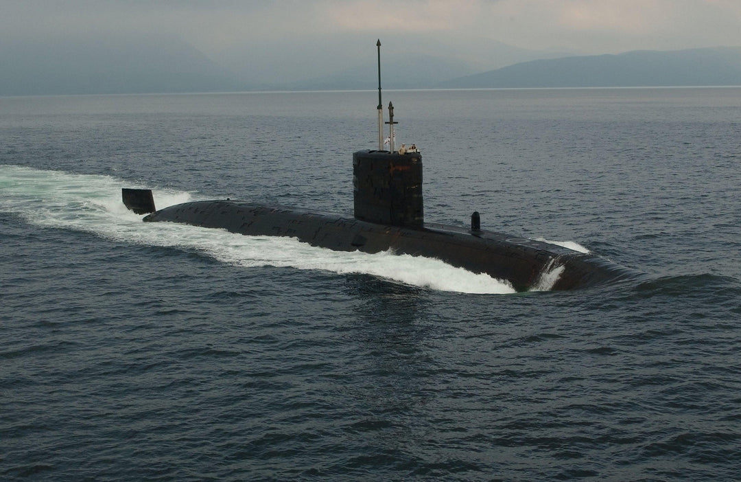 HMS Splendid S106 Submarine | Photo Print | Framed Print | Swiftsure Class | Royal Navy Hampshire Prints