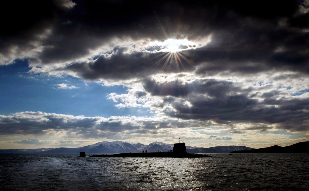 HMS Victorious S29 Royal Navy Vanguard class Submarine Photo Print or Framed Print - Hampshire Prints